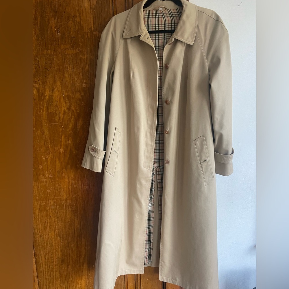 Classic Beige Women's Trench Coat